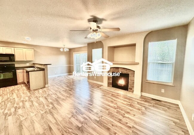 Photo - 2004 63rd St