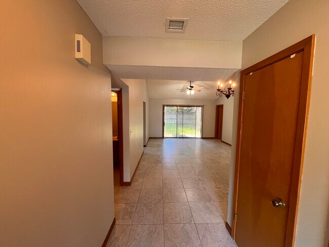 Photo - 2904 Alpine Pl