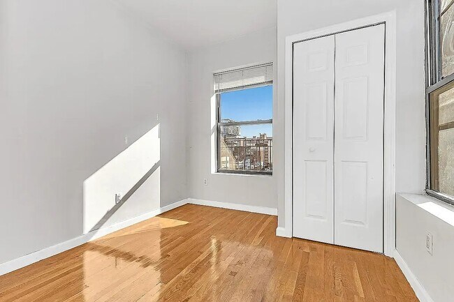 Building Photo - 101 Delancey St