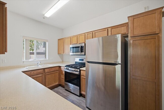 2291 W Horizon Ridge Pkwy Unit 5128