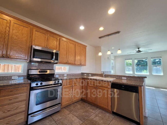 Photo - 481 Lexington Dr