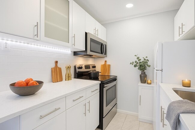 Building Photo - 56-58-58 68th St Unit 7 Rental