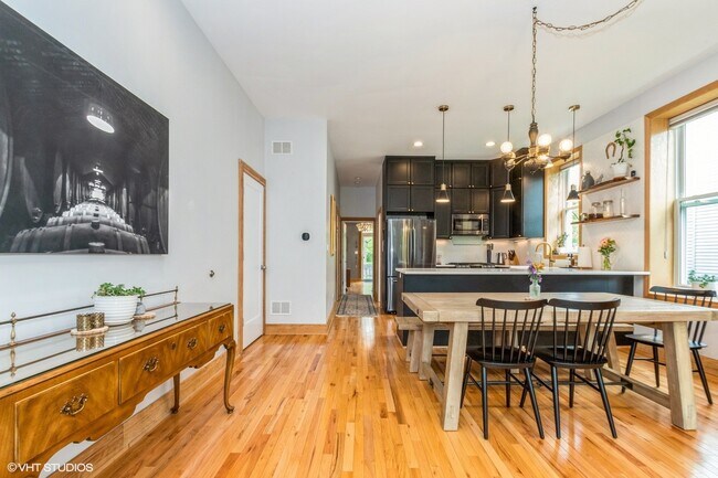 Photo - 3428 W Belden Ave Unidad 1