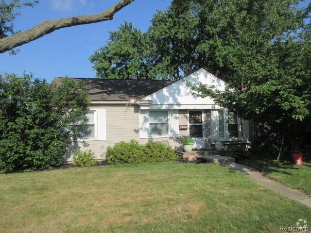 Building Photo - 3703 Coolidge Hwy Rental