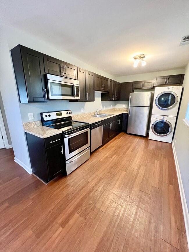 Photo - Glencliff area Duplex! Must See! $1450
