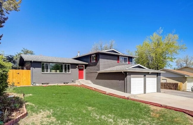 Photo - Newly Remodeled Home with Spacious Driveway!