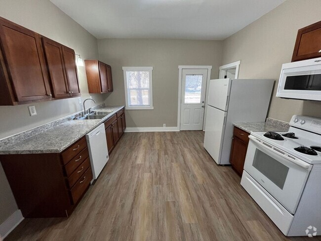 Building Photo - 1800 E Main St Unit #1 Rental