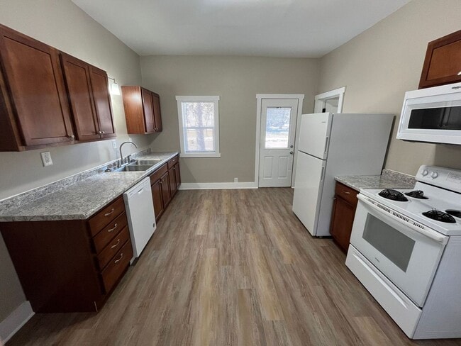 Photo - 1800 E Main St Apartment Unit #1