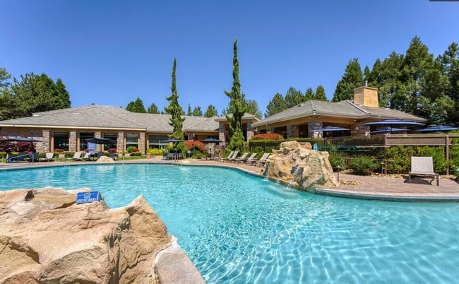 Photo - Beautiful 2-bedroom, 2 bath Condo in Gated... Unidad 5523