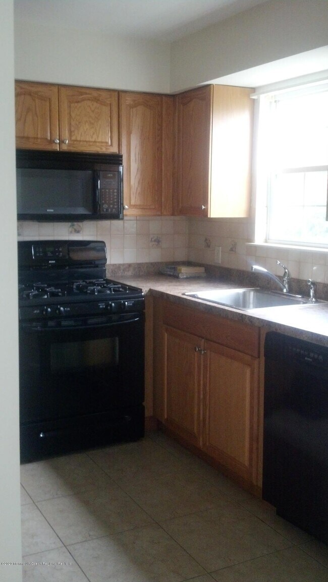 Photo - 70 Broadway Unit 1