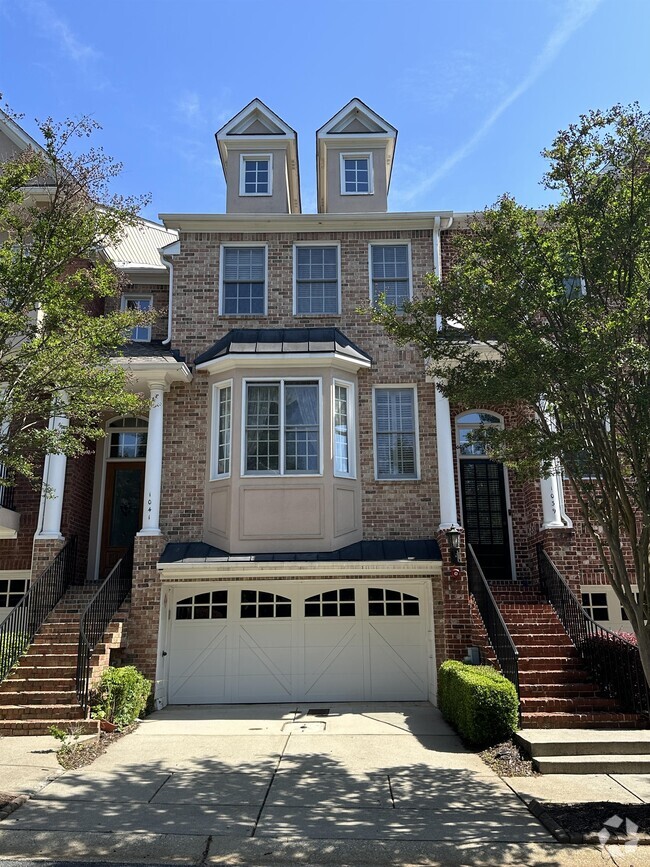 Building Photo - 1041 Emory Parc Pl Rental