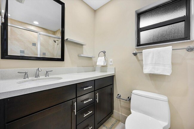 Photo - 11863 Wimbledon Cir Condo Unit 543