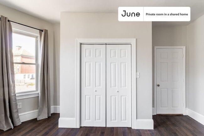 Photo - Room in Shared 4 bed/1.5 bath home Unit B