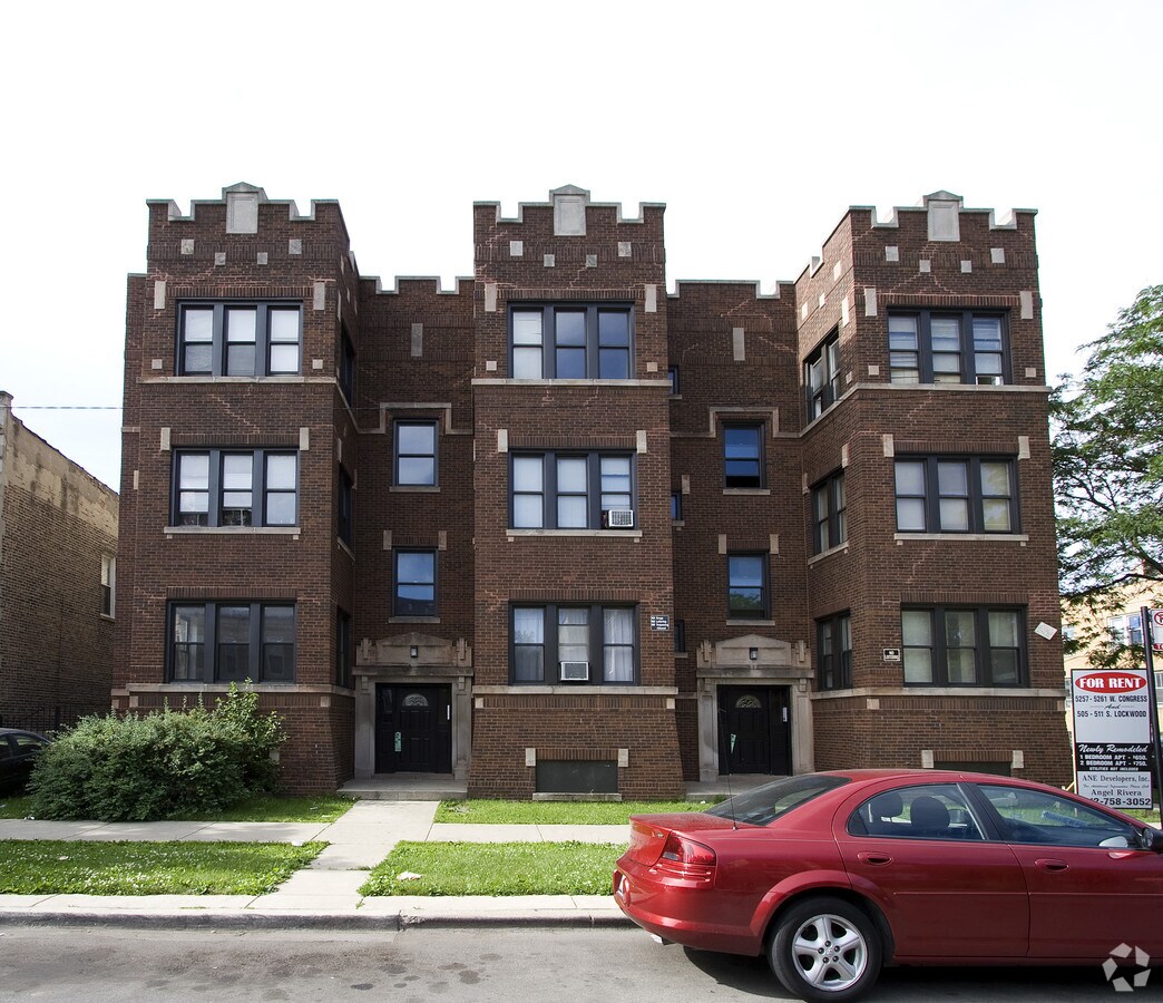 Photo - 5263 W Congress Parkway