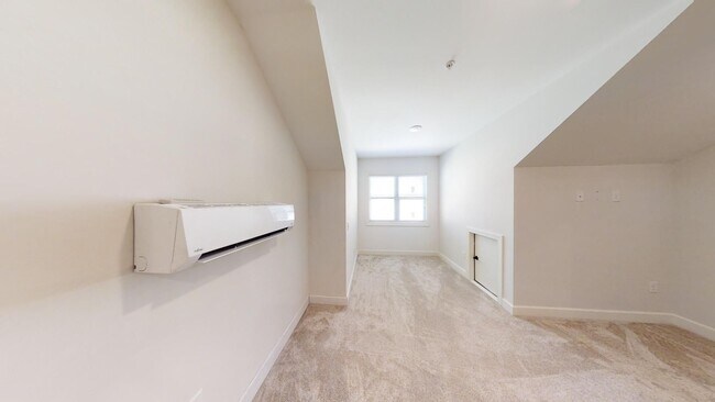 Photo - 149 Debardeleben Unit 204