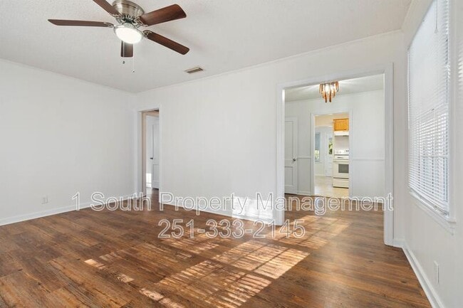 Photo - 212 Pinehill Dr