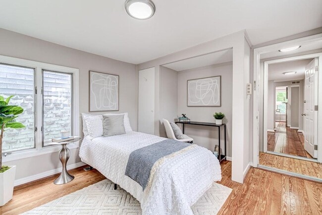 Photo - Bright and Newly Updated Apartment in the Heart of Old Town! Unit B