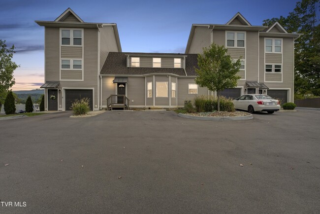 Parking lot view - 2802 W Walnut St Townhome