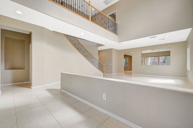 Photo - 4 Bedroom Home in Silverstone Ranch