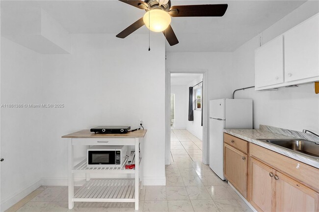 Photo - 7812 Juniper St
