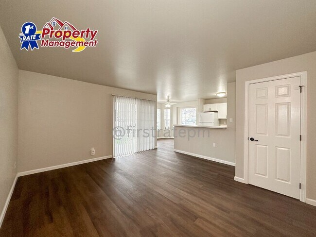 Photo - 10022 W Garverdale Ln Unit #102