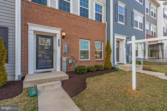 Building Photo - 7806 Johnnycake Rd