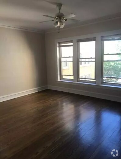Building Photo - 2 bedroom in Chicago IL 60640 Unit 35-1 Rental