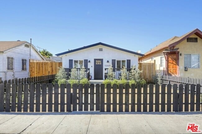 Photo - 1269 1/2 S Muirfield Rd