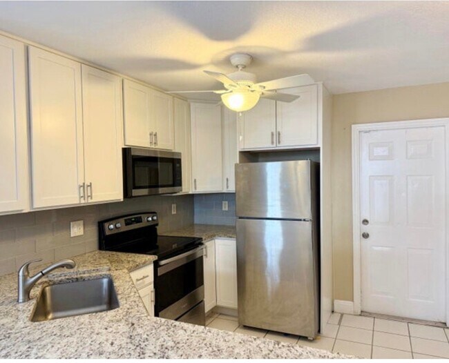 13614 Yarmouth Ct