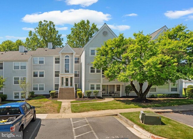 Photo - 8387 Montgomery Run Rd Apartment Unit E