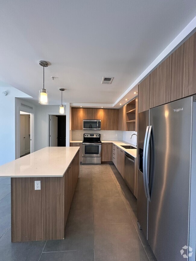 Building Photo - 133 NE 24th St Rental