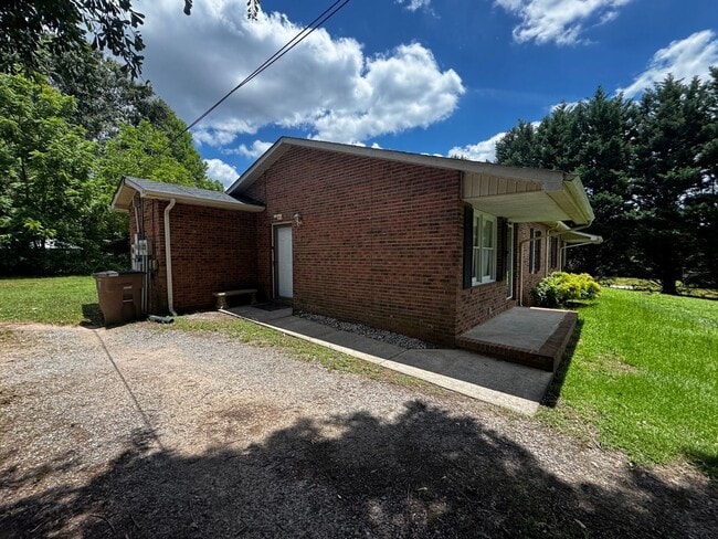 Photo - 2115 Cameo Dr Unidad 2115 Camero Drive,  1