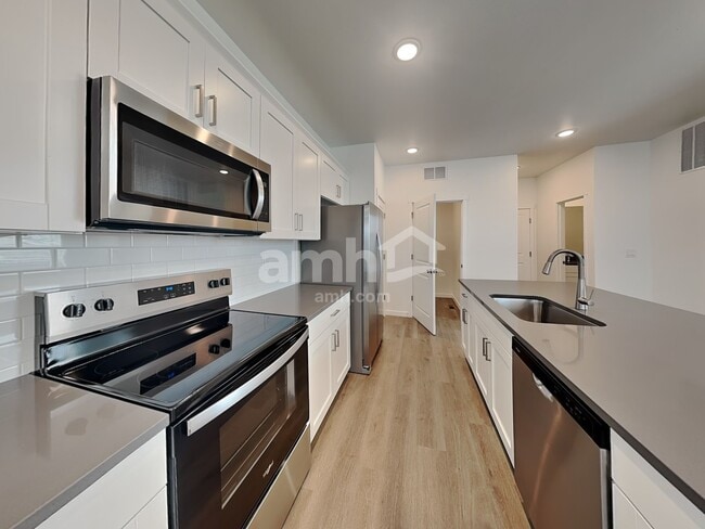 Photo - 354 N Addison Way