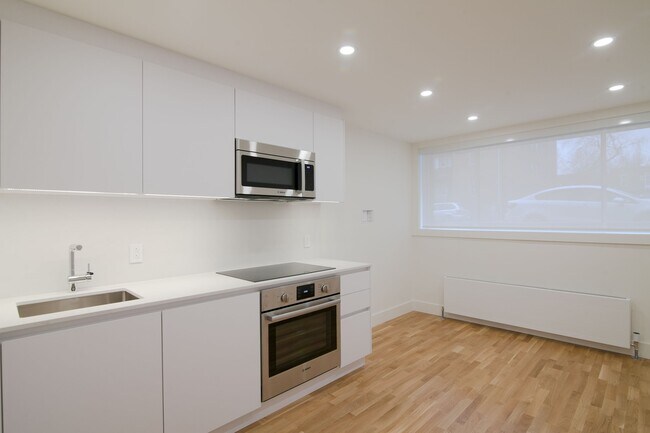 Photo - 4390 Grand Blvd. Unit 2