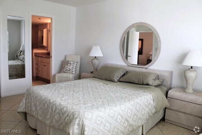 Building Photo - 18070 San Carlos Blvd Unit 622 Rental