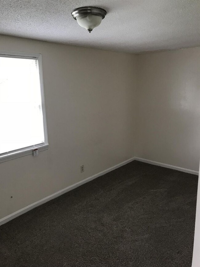 Photo - 501 Wilson Ave Unit A