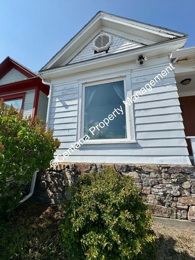 Photo - 2 bedroom House, located Uptown near MT Tech!