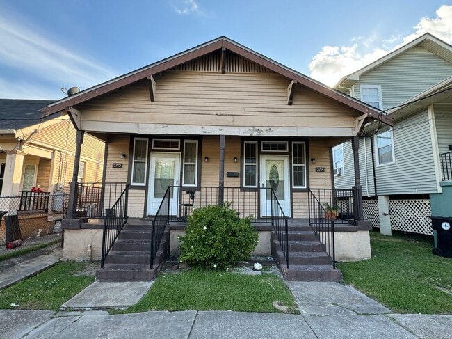 Photo - 3714 Toledano St Apartment