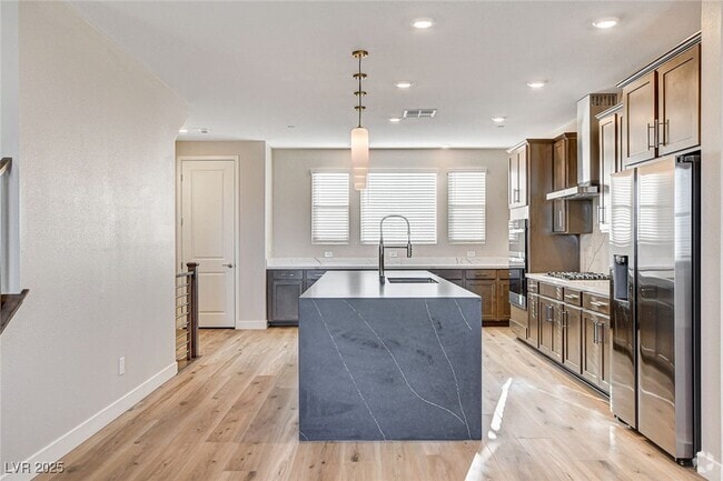 Building Photo - 1494 Bat Hawk St Rental