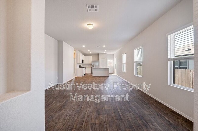 Photo - 244 Shugart St