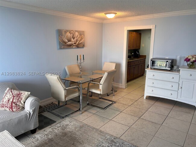Photo - 2350 NE 135th St Unit 903