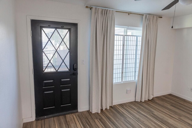 Building Photo - 2301 E University Dr