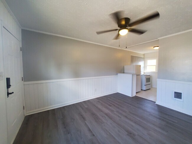 Photo - 416 Lake Ave