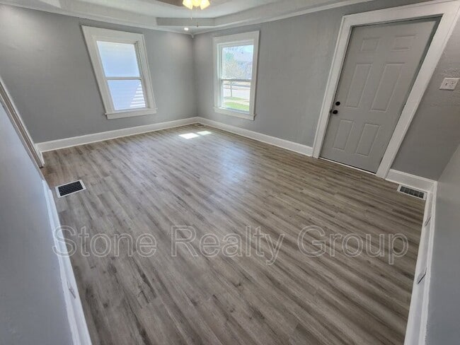 Photo - 3008 Fenwood Ave