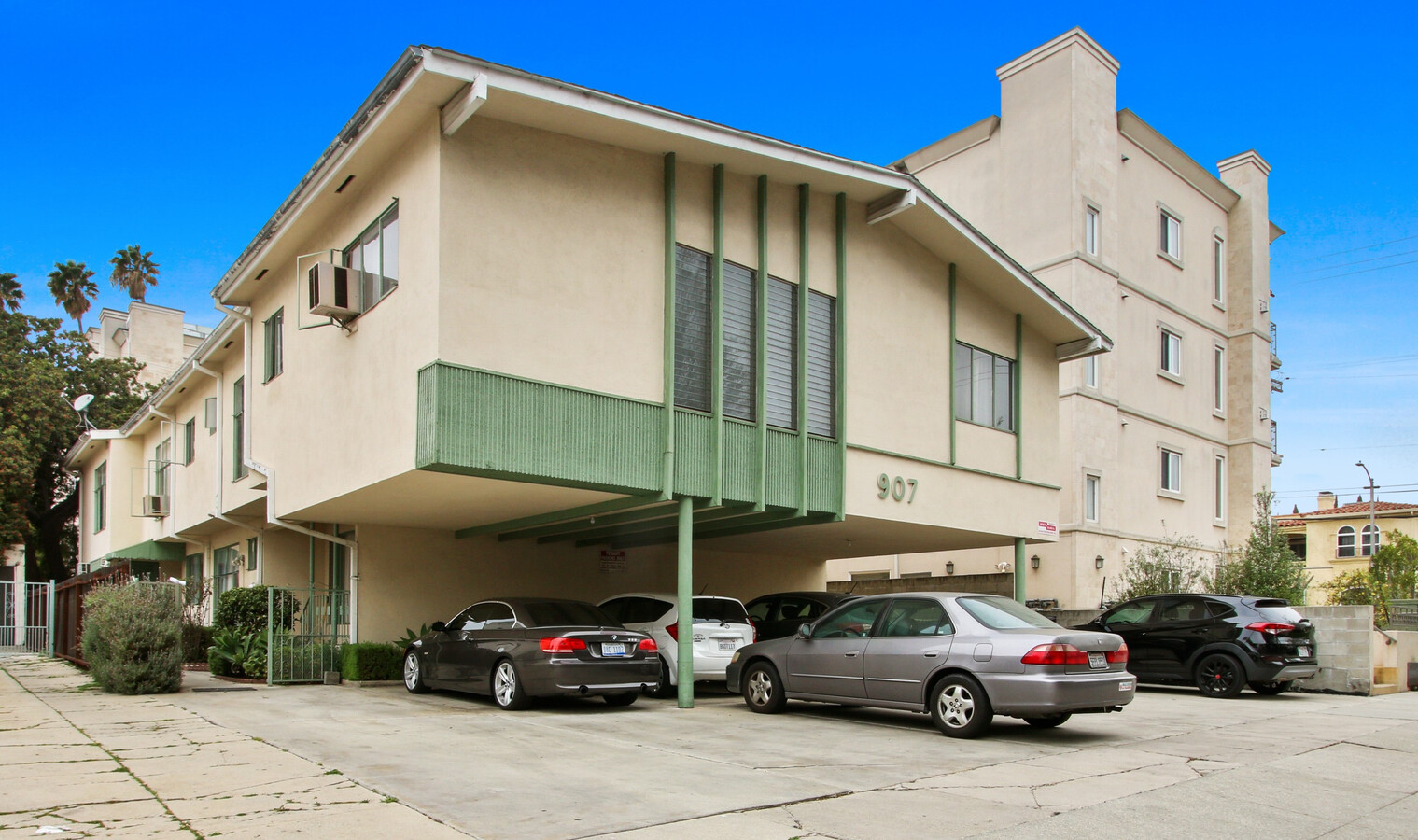 907 S. Holt Ave - near Olympic and La Cien... - 907 S. Holt Ave - near Olympic and La Cien... Apartamentos