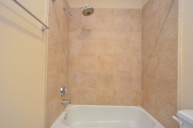 Photo - 3834 Center St Unidad False