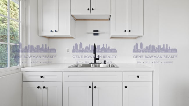 Photo - 3545 44th St