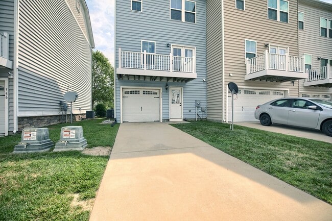 Photo - Call Sabrina Thomas at 757-767-0767 for more information