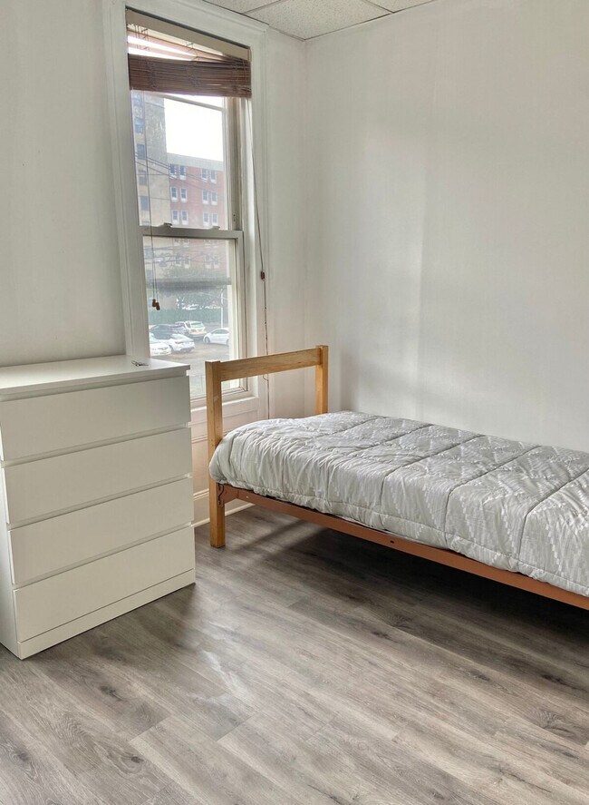 Photo - 414 Grand St Unidad SI ID1501947P