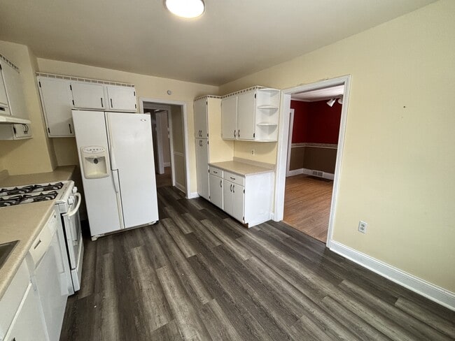 Photo - 66 Martinot Ave